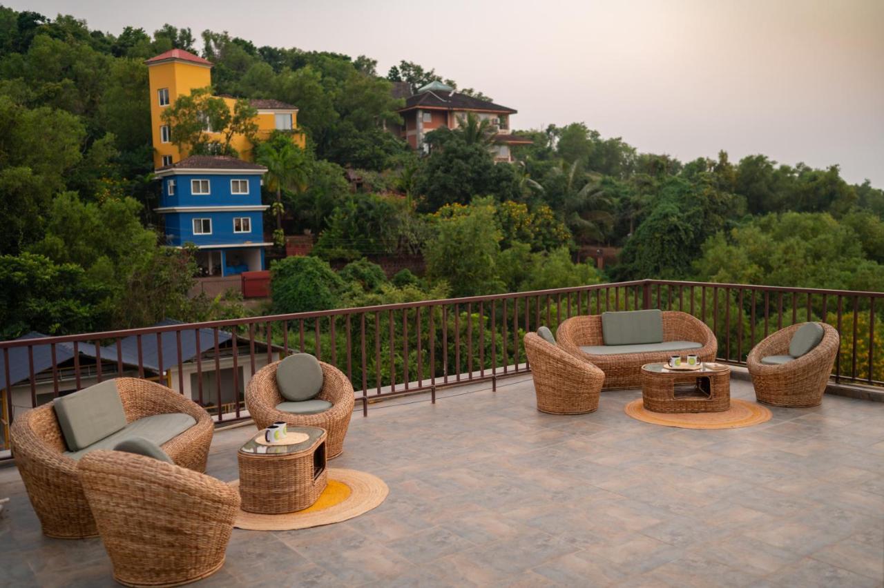 Locomo Boutique, Morjim - Stay Work Eat Extérieur photo