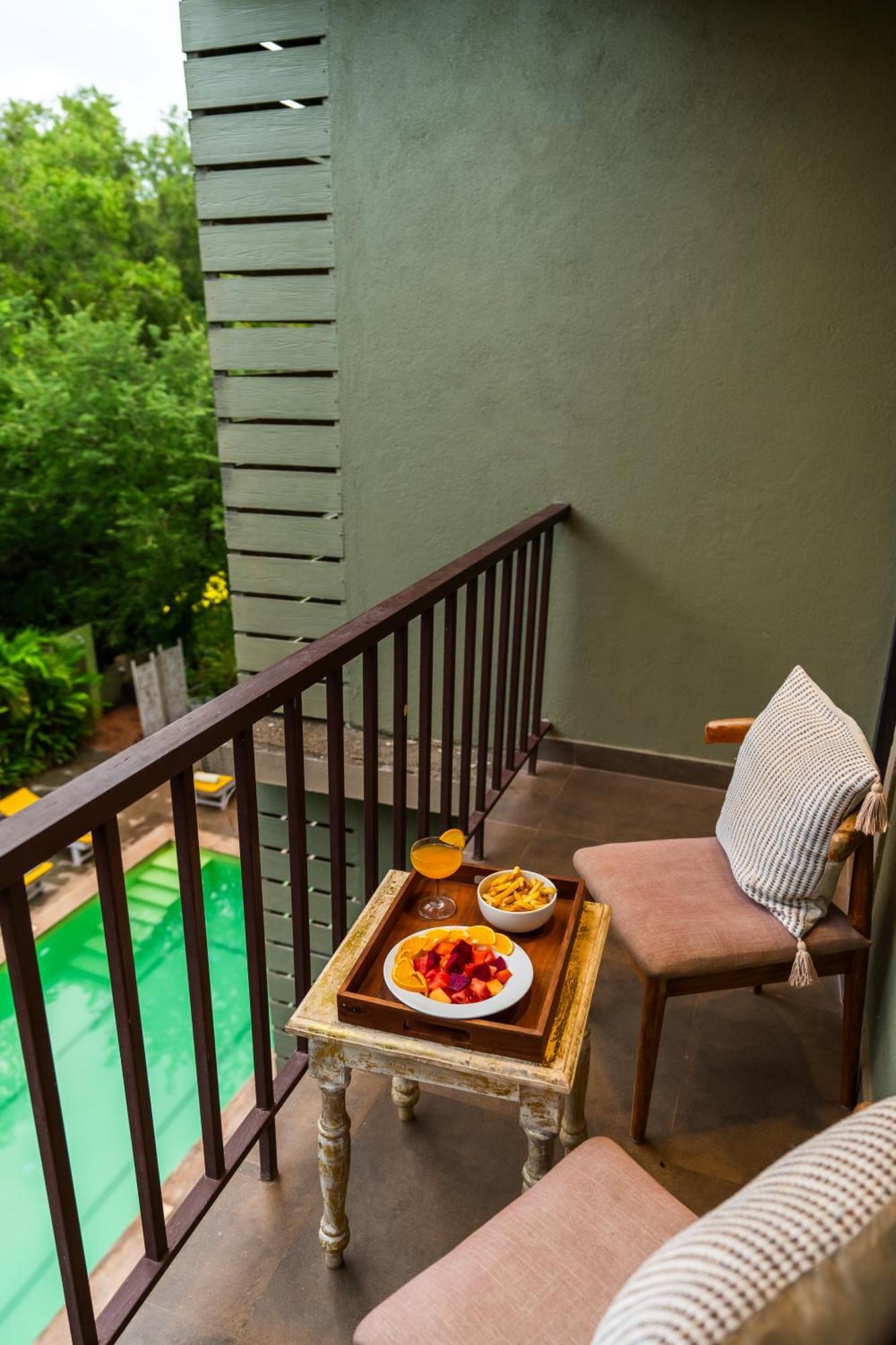 Locomo Boutique, Morjim - Stay Work Eat Extérieur photo