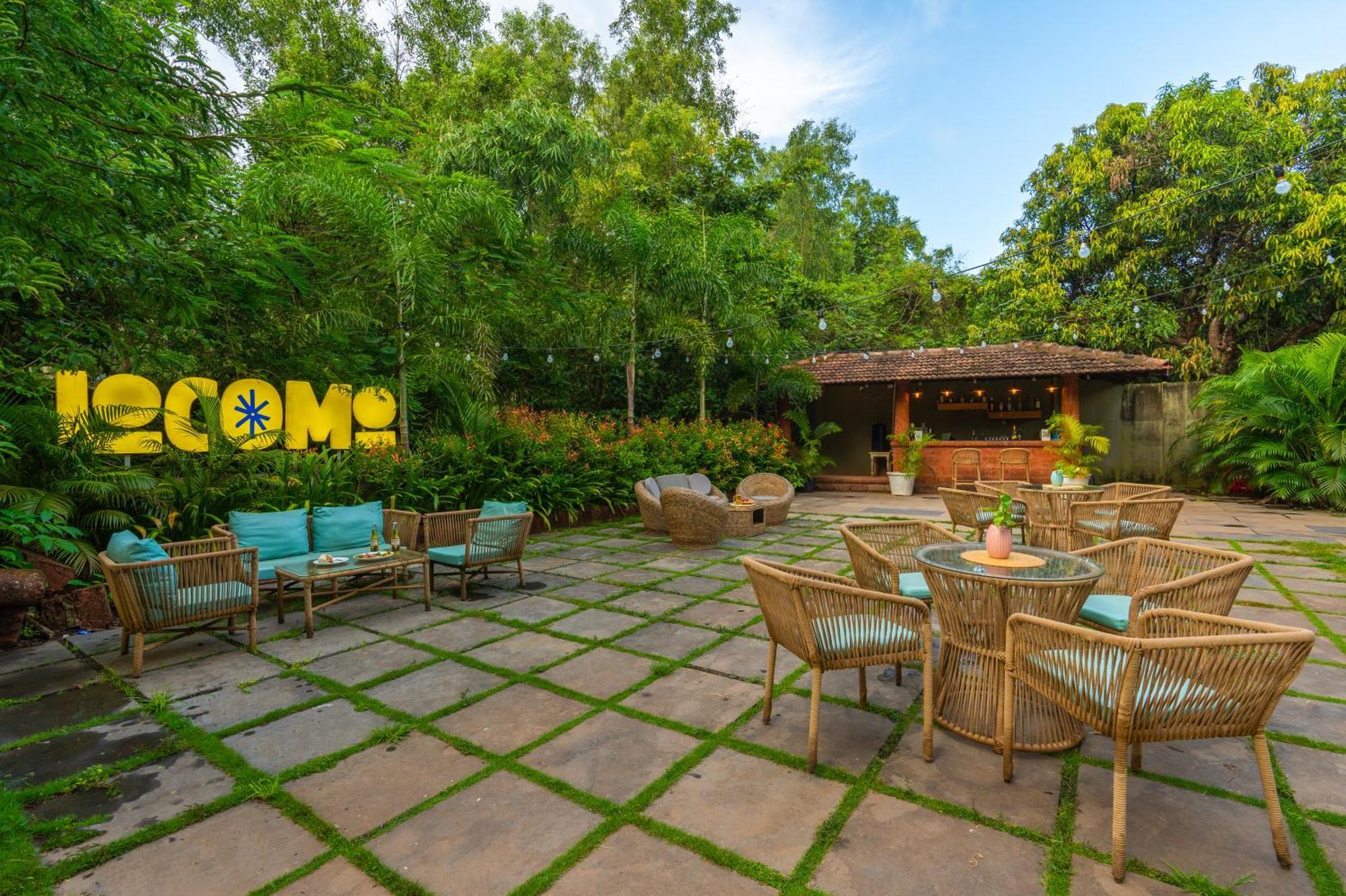 Locomo Boutique, Morjim - Stay Work Eat Extérieur photo