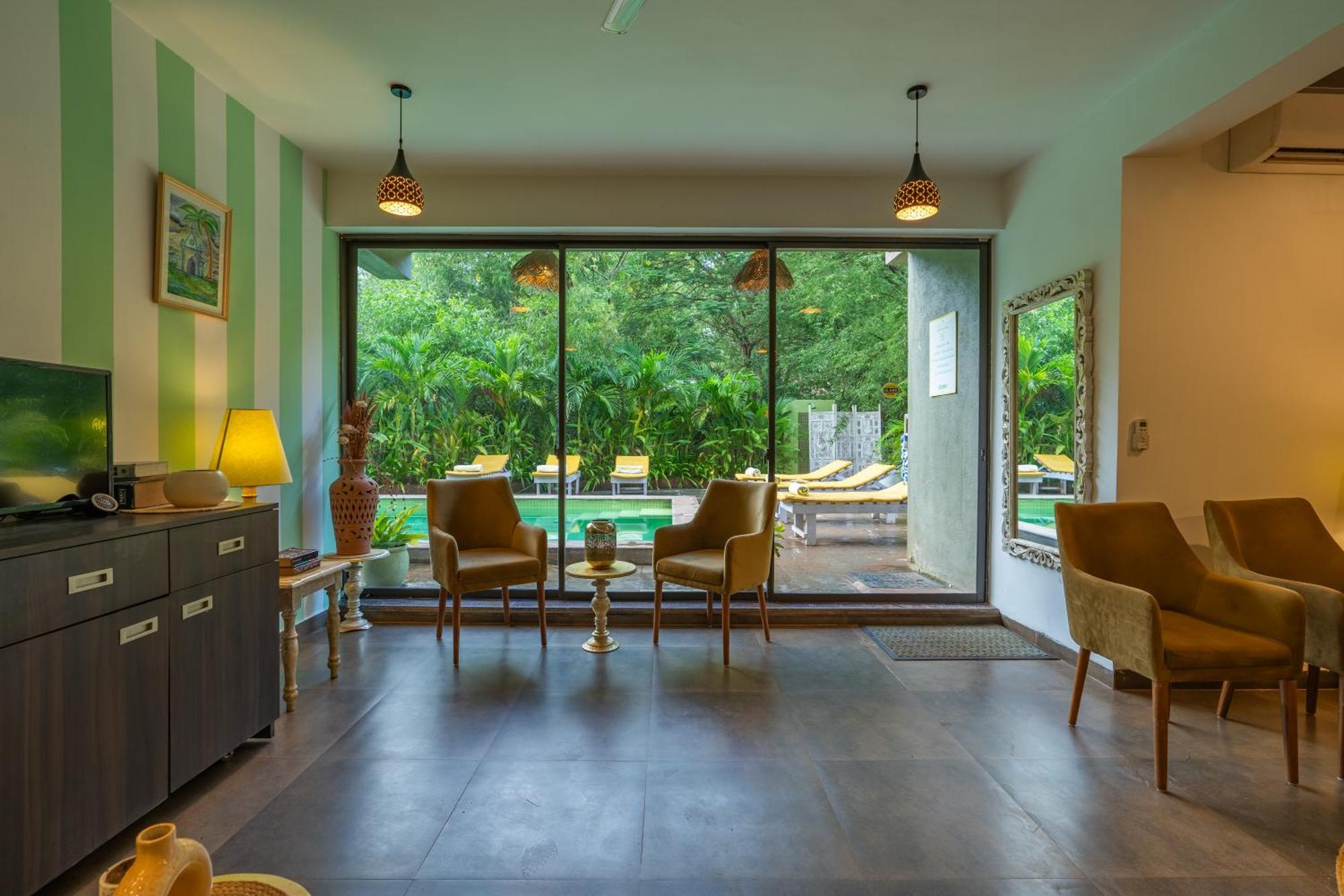 Locomo Boutique, Morjim - Stay Work Eat Extérieur photo