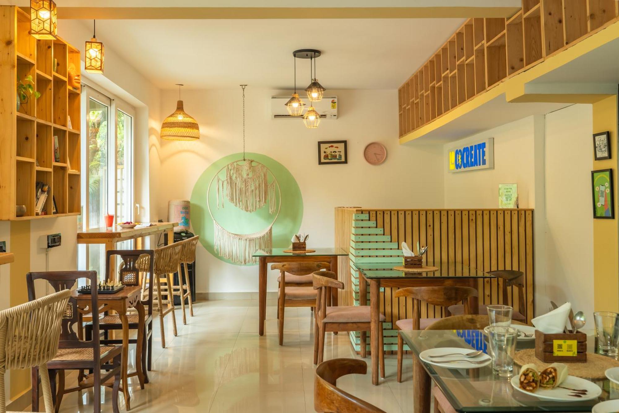 Locomo Boutique, Morjim - Stay Work Eat Extérieur photo