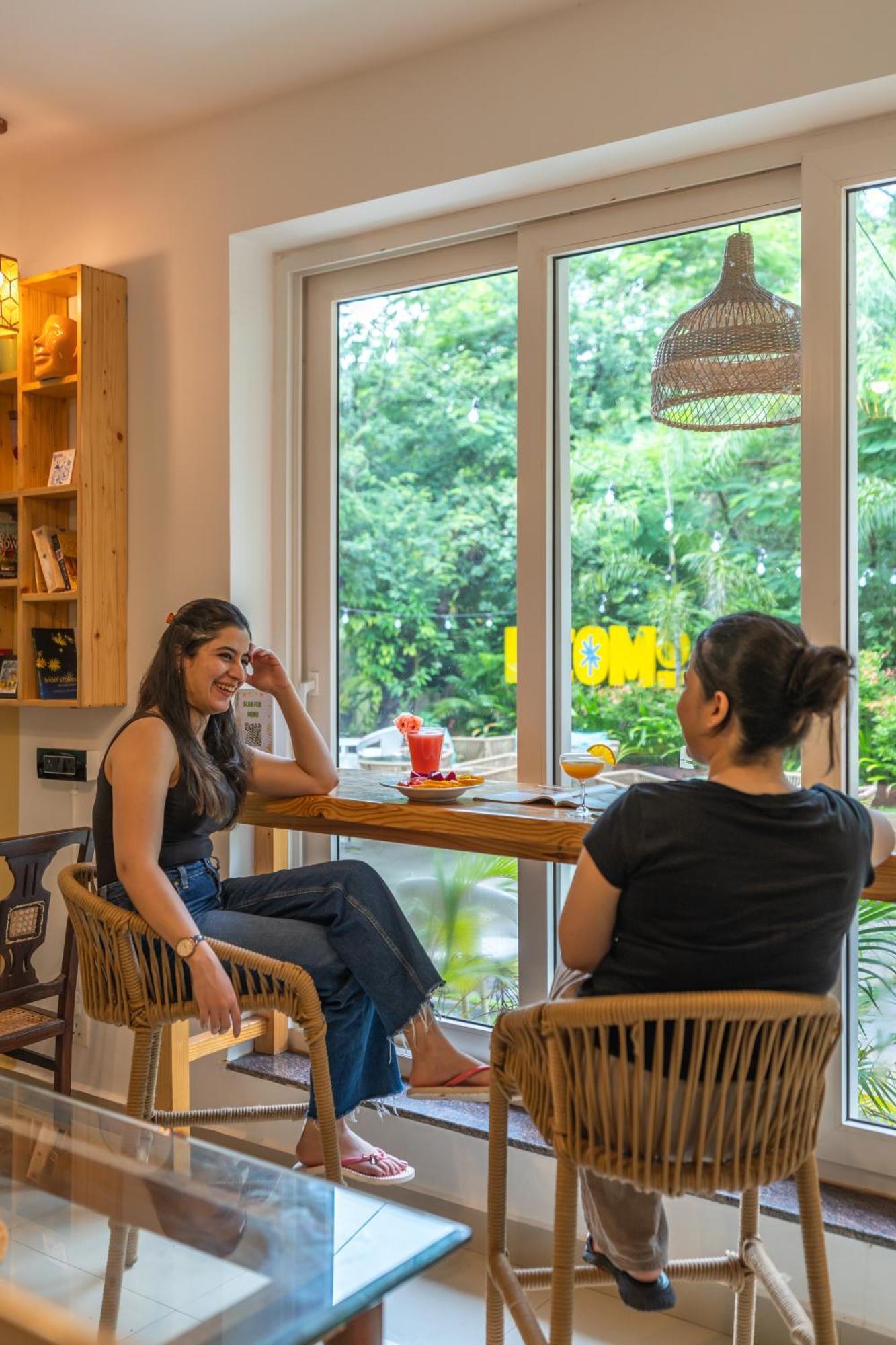 Locomo Boutique, Morjim - Stay Work Eat Extérieur photo